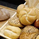 中央城旅馆 酒店 4*