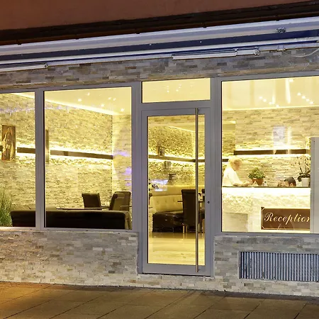 سنترال سيتي 4*