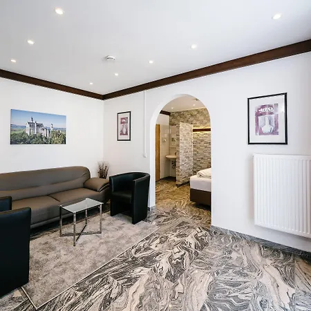 فندق سنترال سيتي Füssen