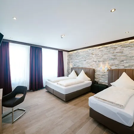 فندق سنترال سيتي Füssen